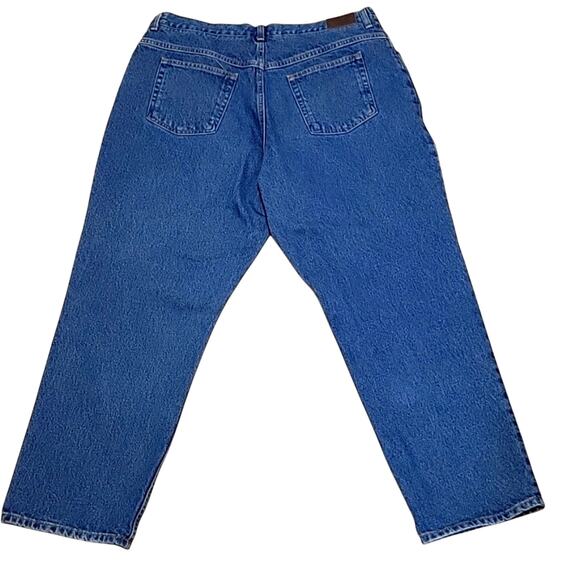 L. L. Bean Relaxed Fit High Rise Wide Straight Leg Med Blue Denim Womens Size 20 - Picture 2 of 7